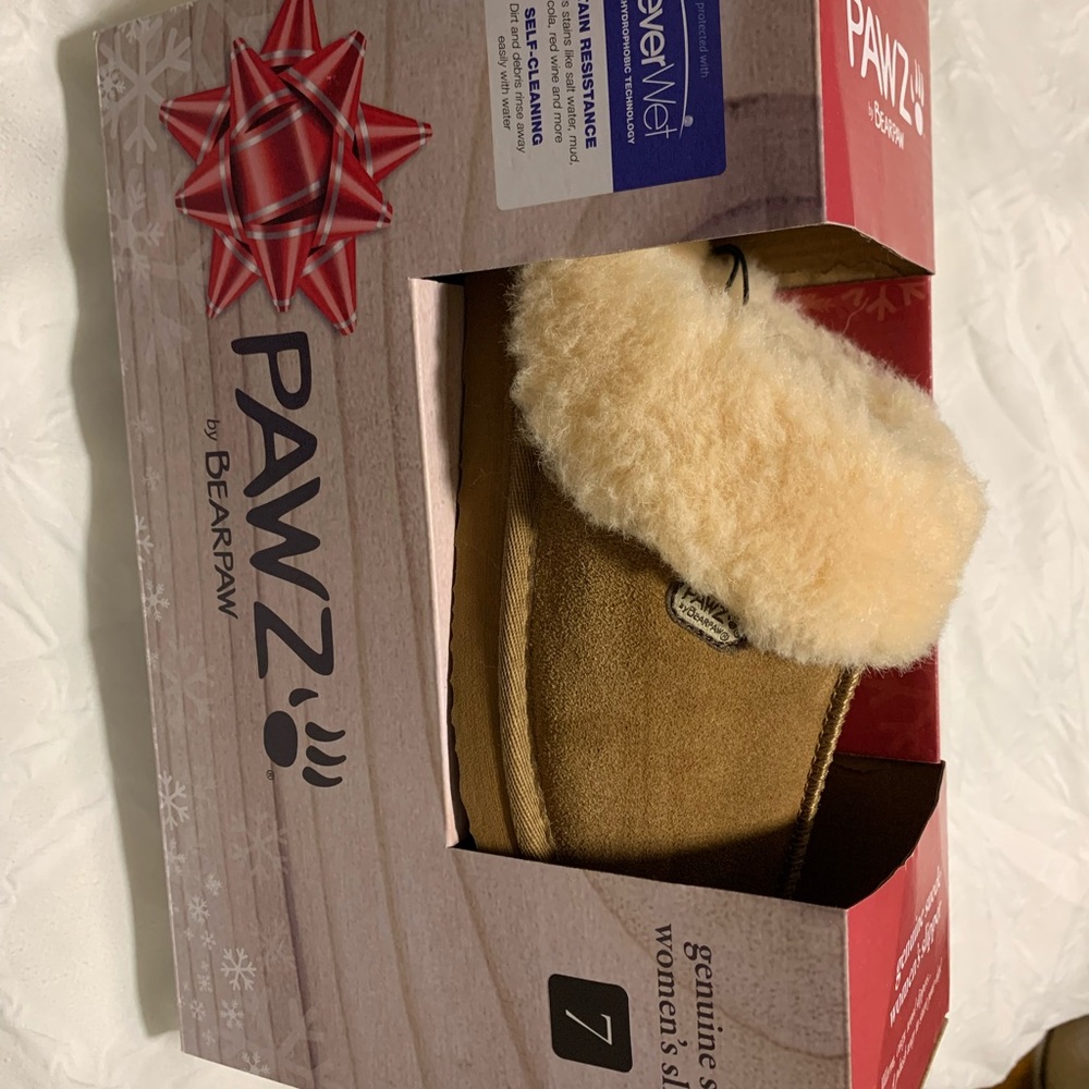 Slippers pawz by bear paw